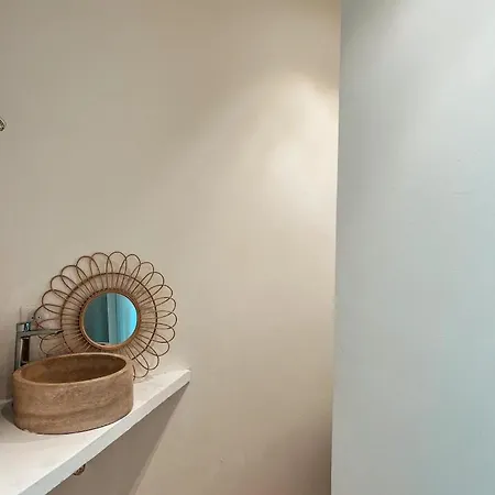 With Private Pool & Air Conditioning Near St-tropez Βίλα